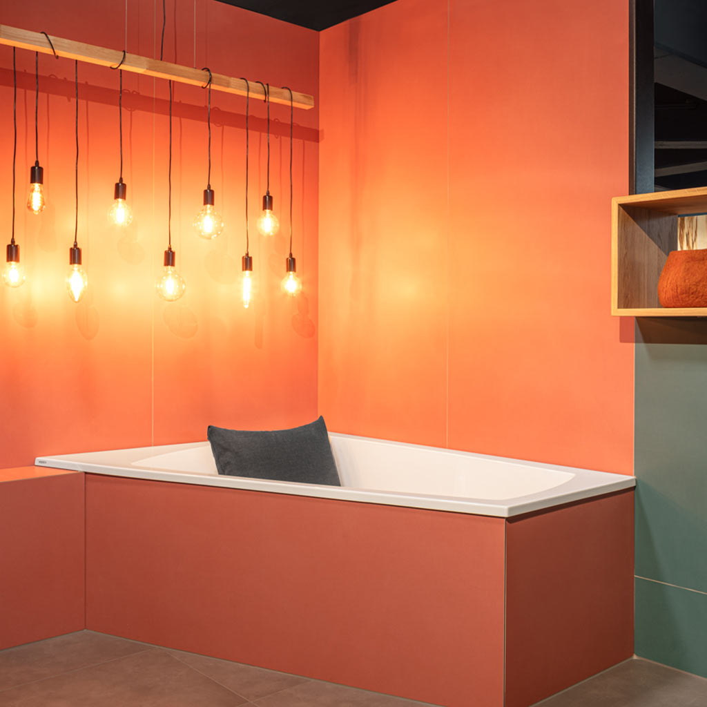 Hochwertige Badewanne in Orange