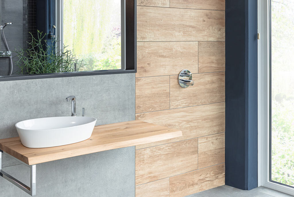 Grafik eines modernen Badezimmers mit Holzelementen